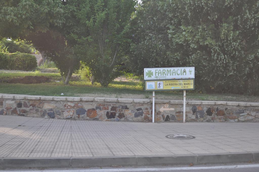 Apartamento Turistico La Ribera Del Marco Caces Pokoj fotografie